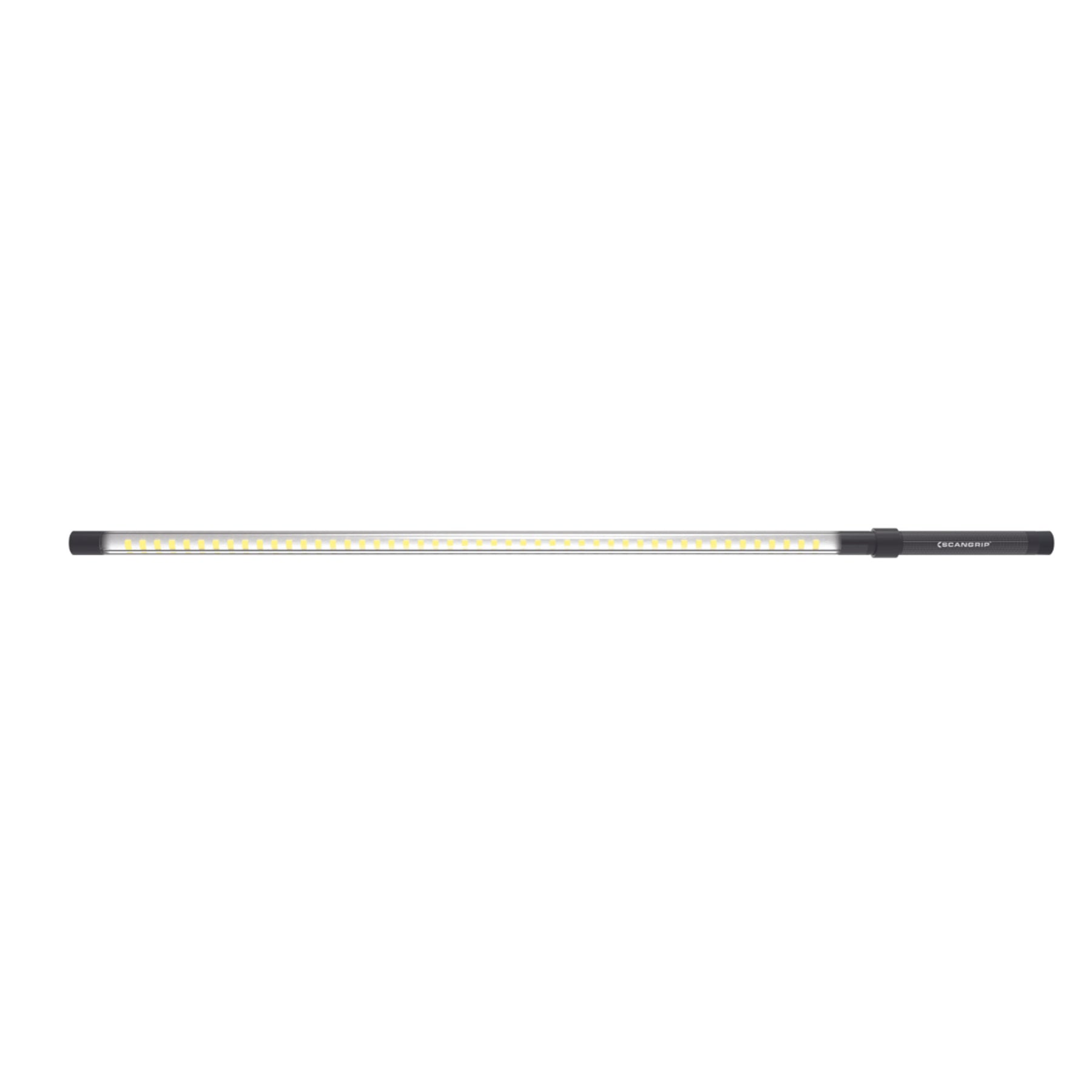 SCANGRIP Bonnet Light C+R in uso, montata su un cofano, fornendo luce intensa per il detailing auto.