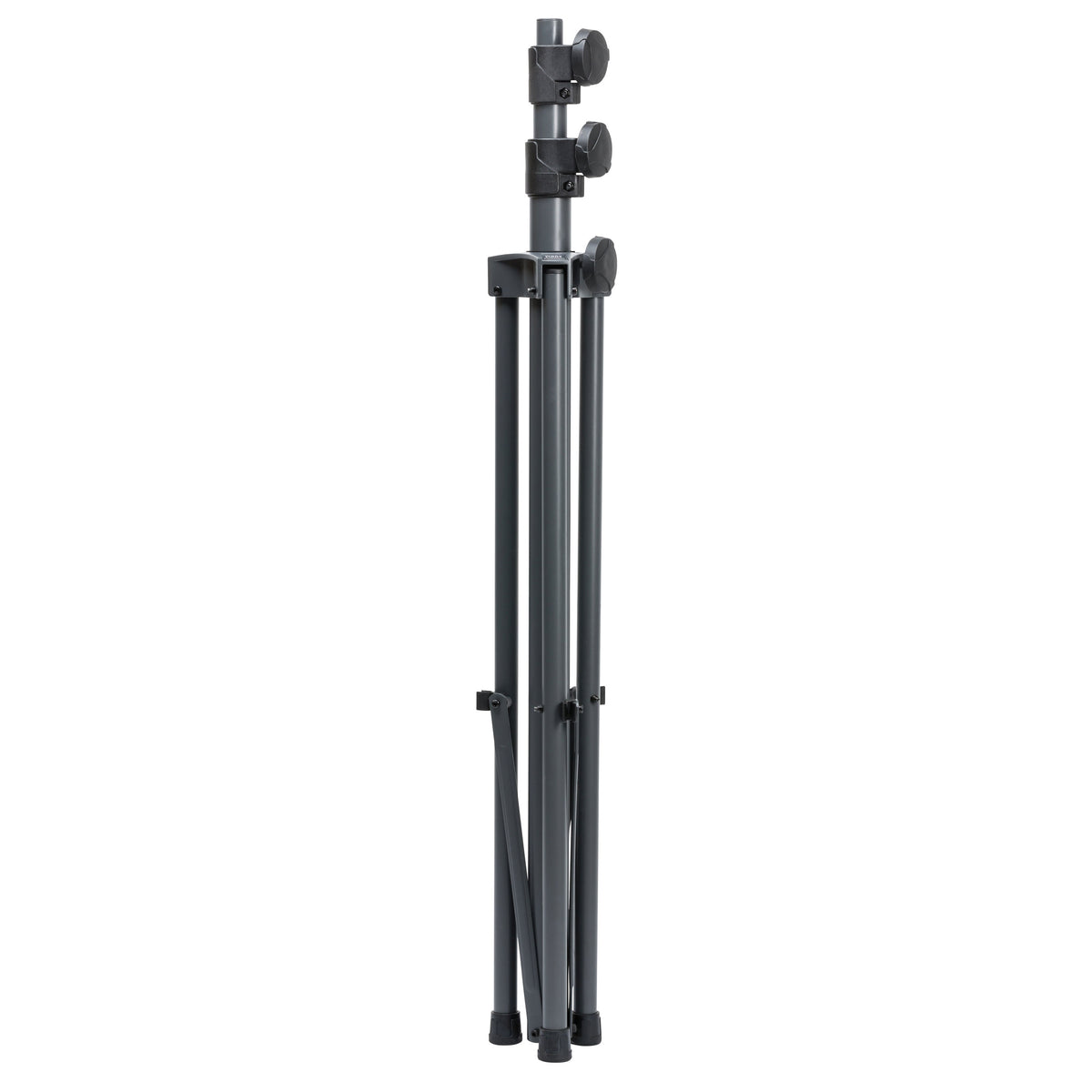 SCANGRIP Tripod esteso a 3 metri, utilizzato per sostenere una luce da lavoro durante un progetto di detailing.