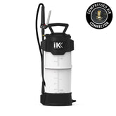 Nebulizzatore IK Multi Pro 12, dotato di connettore per aria compressa, progettato per applicazioni di detailing professionale.