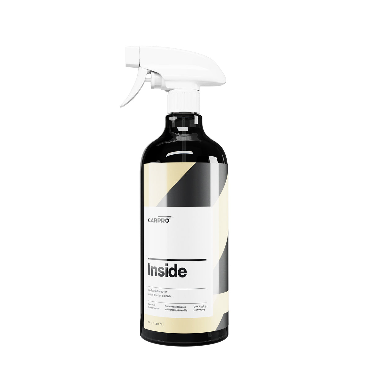 Flacone spray da 500 ml di CARPRO Inside, detergente per interni auto, con nebulizzatore bianco e etichetta bianca con dettagli beige e grigi, perfetto per pulire e proteggere gli interni dell'auto.