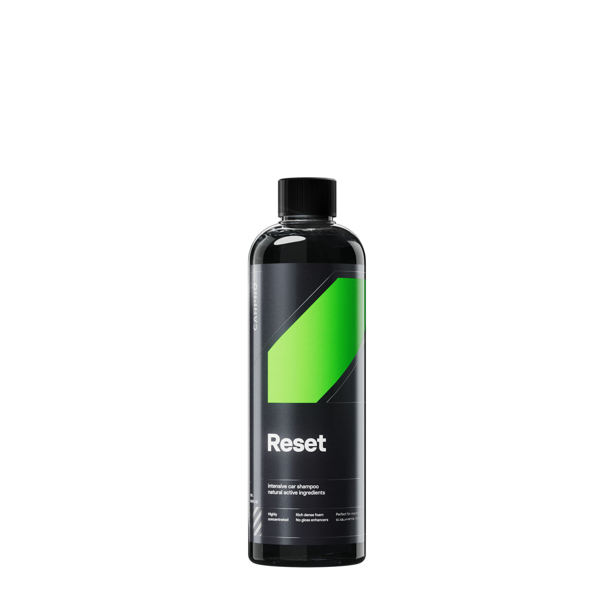 Flacone di CARPRO Reset, uno shampoo neutro con etichetta bianca, nera e verde, progettato per la pulizia delle auto mantenendo gli ingredienti protettivi, ideale per un lavaggio efficace e sicuro.