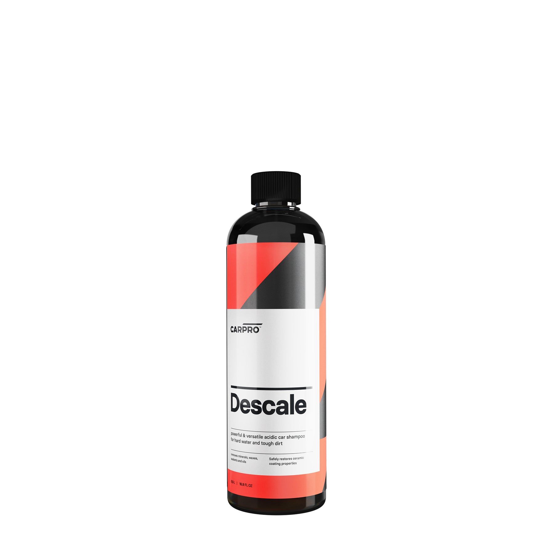 Flacone di CARPRO Descale su sfondo bianco, detergente potente per rimuovere calcare e macchie d'acqua dalla superficie del veicolo.