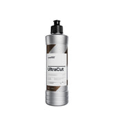 Flacone di CarPro Ultracut, polish ultra abrasivo per la rimozione di difetti gravi e finitura impeccabile delle superfici auto.