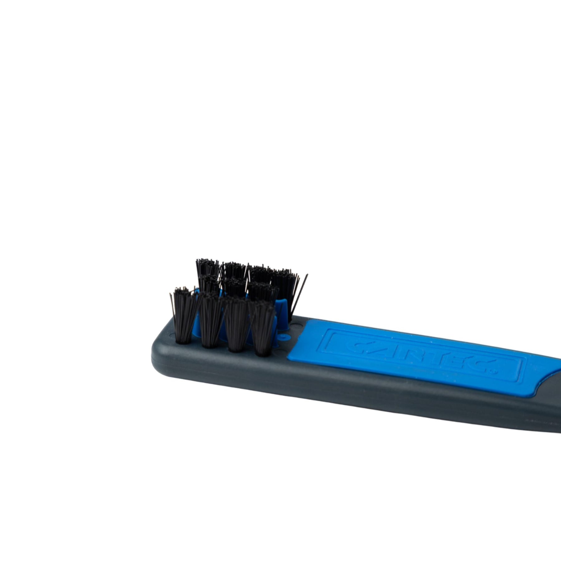 Dettaglio ravvicinato del Cartec Polishing Pad Claw con doppia fila di setole rigide