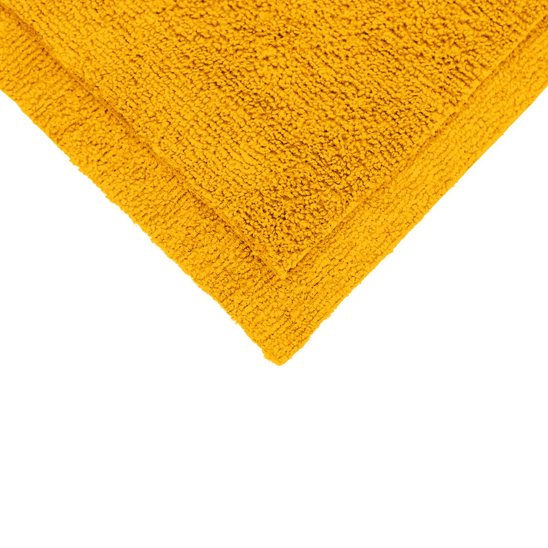 Dettaglio di un panno in microfibra giallo, ripiegato, ideale per la pulizia senza graffi delle superfici.