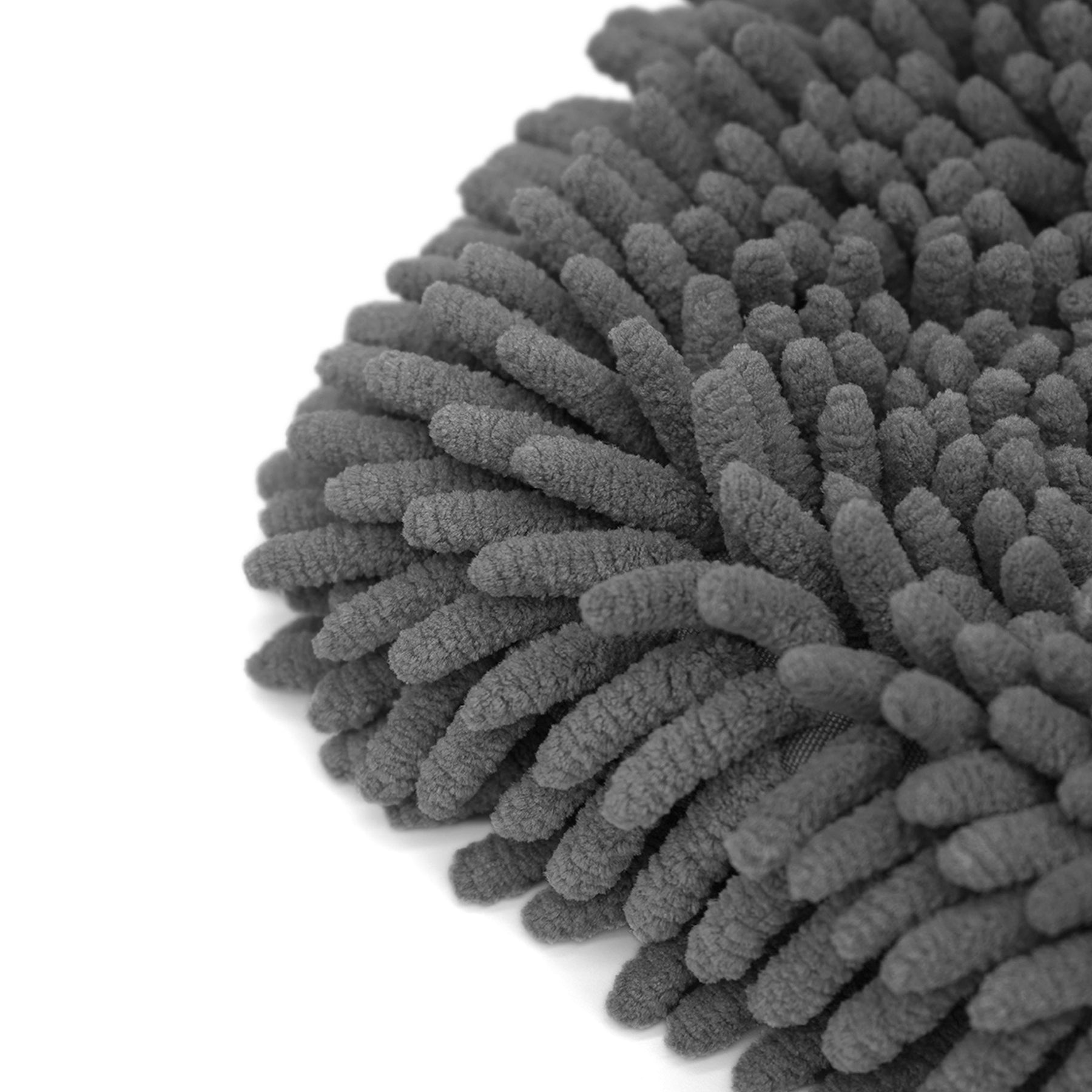 Dettaglio ravvicinato del Guanto Lavaggio XL grigio con microfibra a nappa, progettato per catturare delicatamente sporco e detriti durante il lavaggio dell'auto.