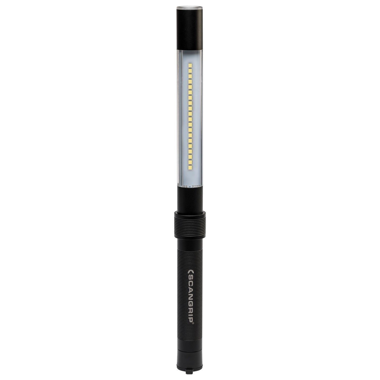 SCANGRIP Line Light R in uso, fornendo luce intensa durante il detailing auto.