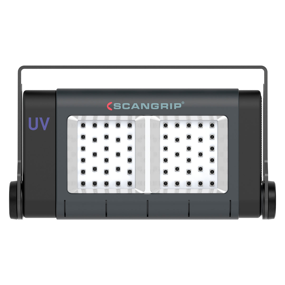 SCANGRIP UV-EXTREME PLUS in uso durante la polimerizzazione UV in un progetto di detailing auto.