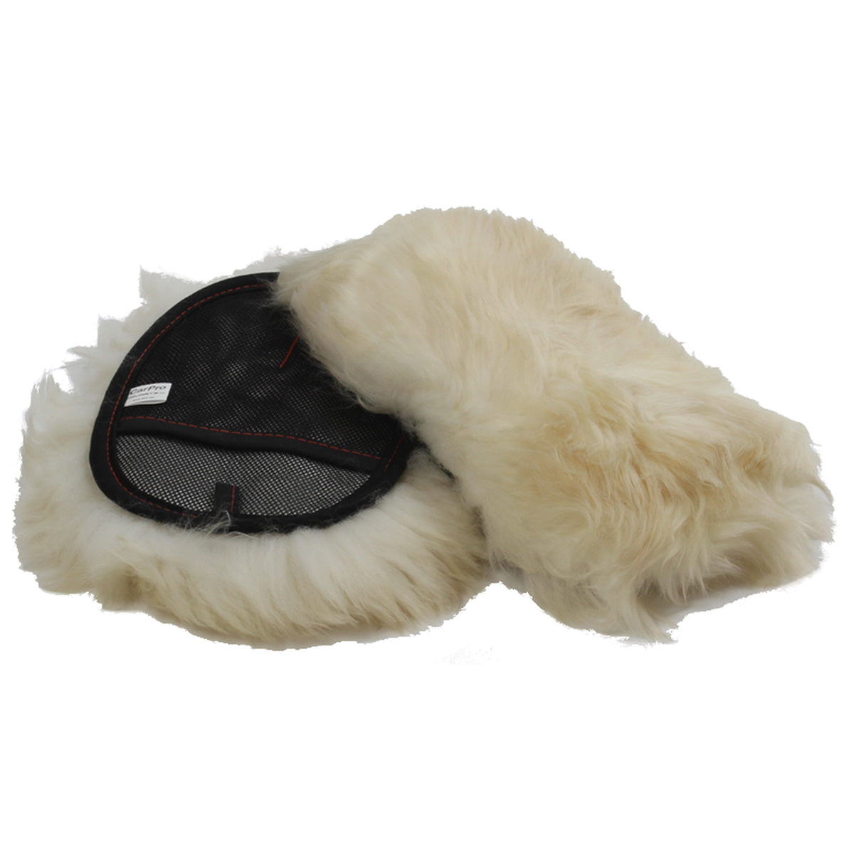 Guanto CarPro Wool Wash Mitt in lana naturale, ideale per un lavaggio auto delicato ed efficace, con fibra morbida e resistente.