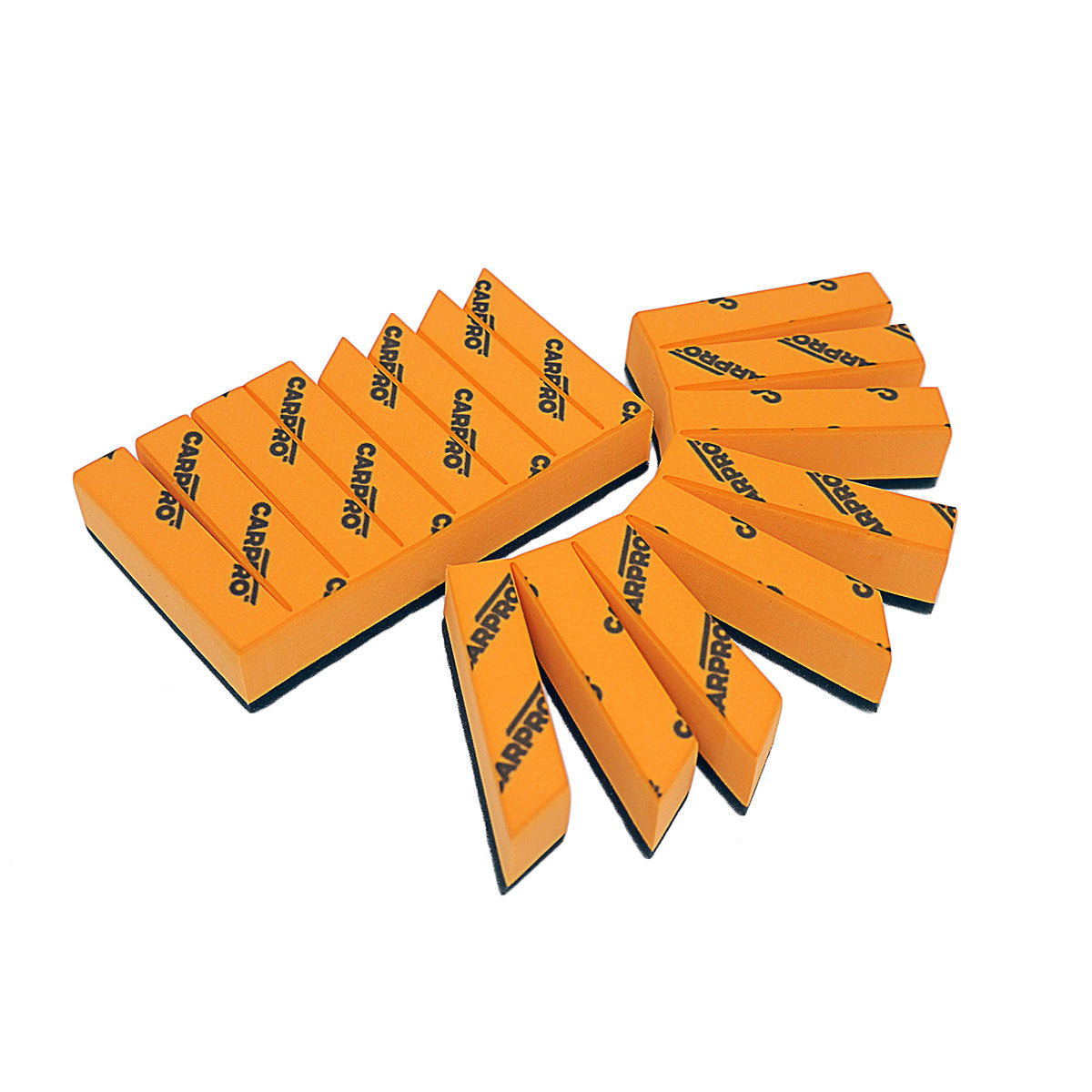 Set di applicatori CARPRO 8Fingers in spugna arancione, progettati per un'applicazione uniforme e precisa di prodotti, ideali per detailers professionisti.