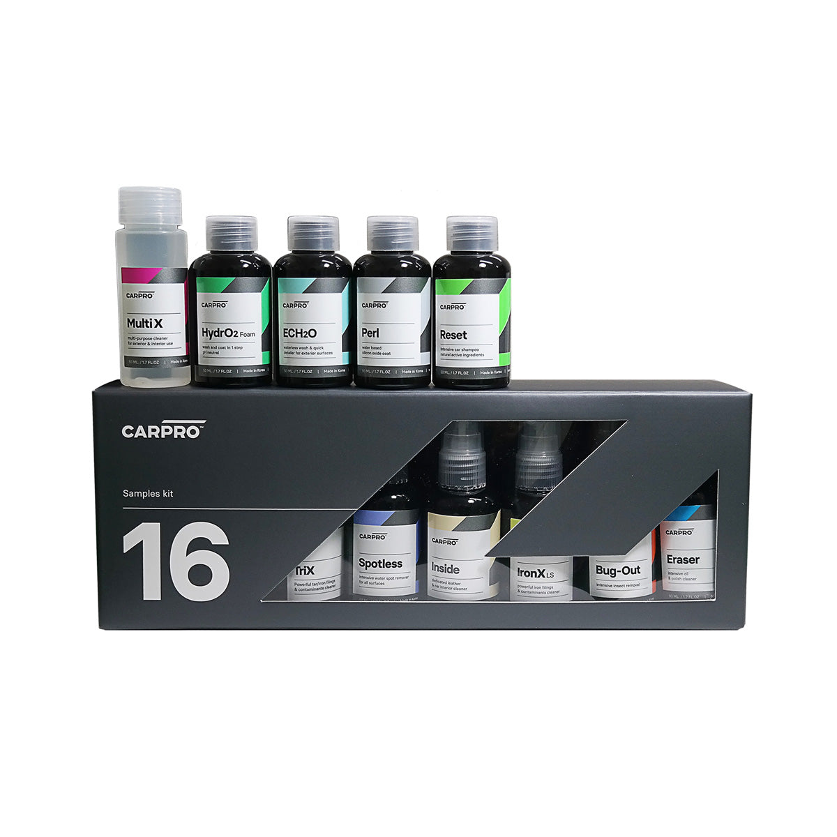 Set CARPRO Cube Box Starter Kit con flaconi e panni in microfibra, ideali per la pulizia e la protezione del veicolo, su sfondo bianco.
