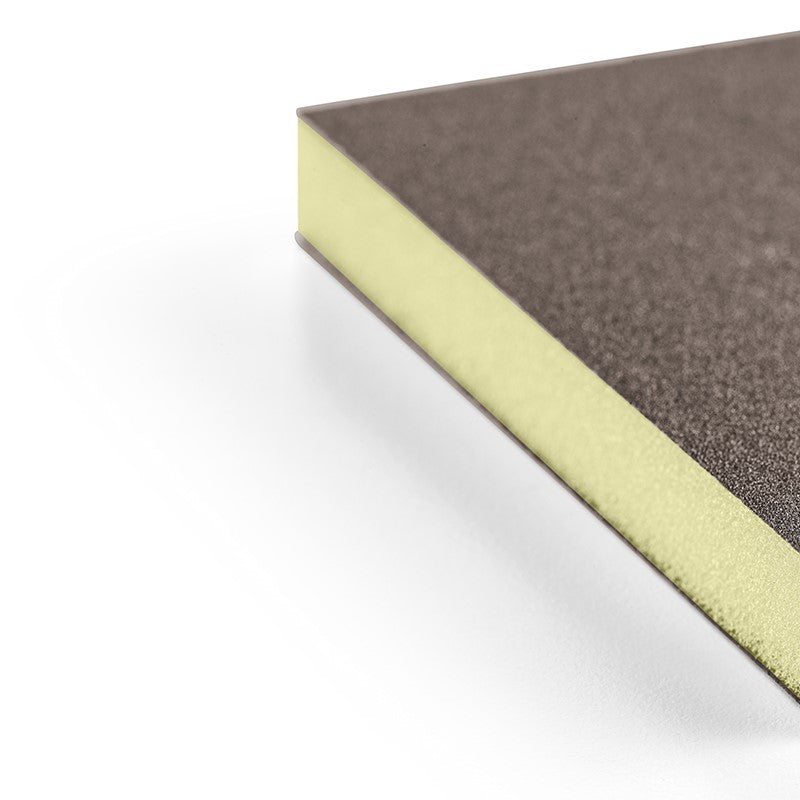 Spugne abrasive a doppia faccia Q1 per levigatura di superfici complesse, ideali per lavori di precisione.