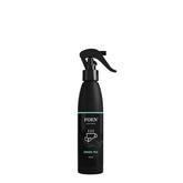 Bottiglia di FOEN Green Tea Profumo Spray, deodorante auto con fragranza fresca e rilassante di tè verde, ideale per rinfrescare e profumare l'interno del veicolo.