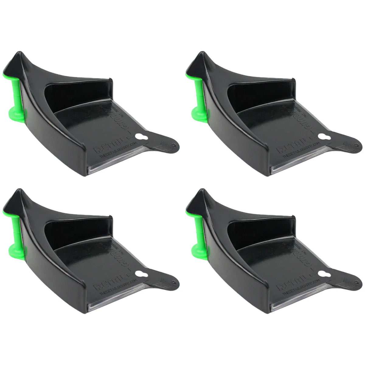 Set di quattro Hose Guide neri Detail Guardz con perni verdi, progettati per evitare grovigli del tubo e proteggere le superfici durante il lavaggio auto.