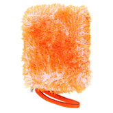 Guanto CARPRO DabDab Pad arancione e bianco su sfondo bianco, ideale per un lavaggio auto delicato ed efficace, rimuove sporco e contaminanti senza graffiare.