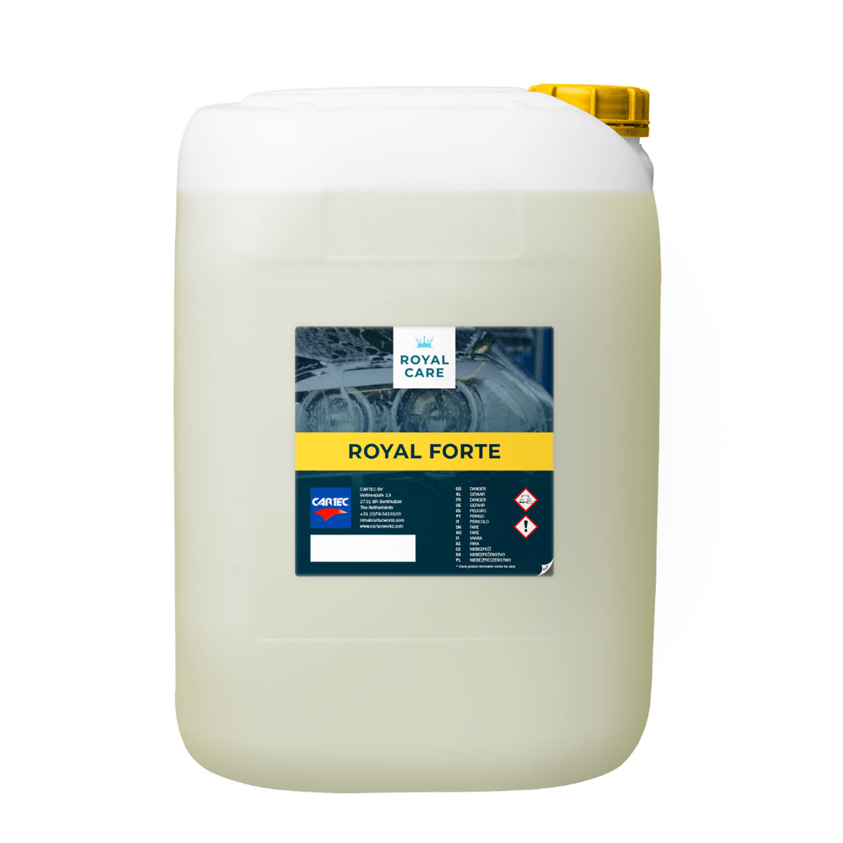 CARTEC Royal Forte per pulizia profonda e sicura delle superfici auto, ideale contro lo sporco ostinato.